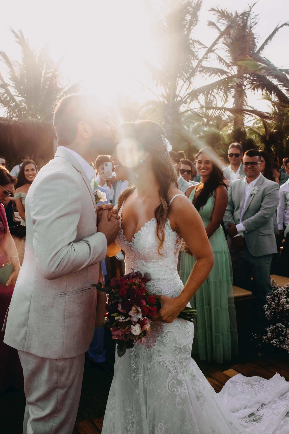 Casamento na Praia em Salvador Bahia - Fotógrafo Thiago Rosarii - Tropicalia Praia Eventos - Destination Wedding Brazil - Fotos de Casamento em Salvador - Farol da Barra 