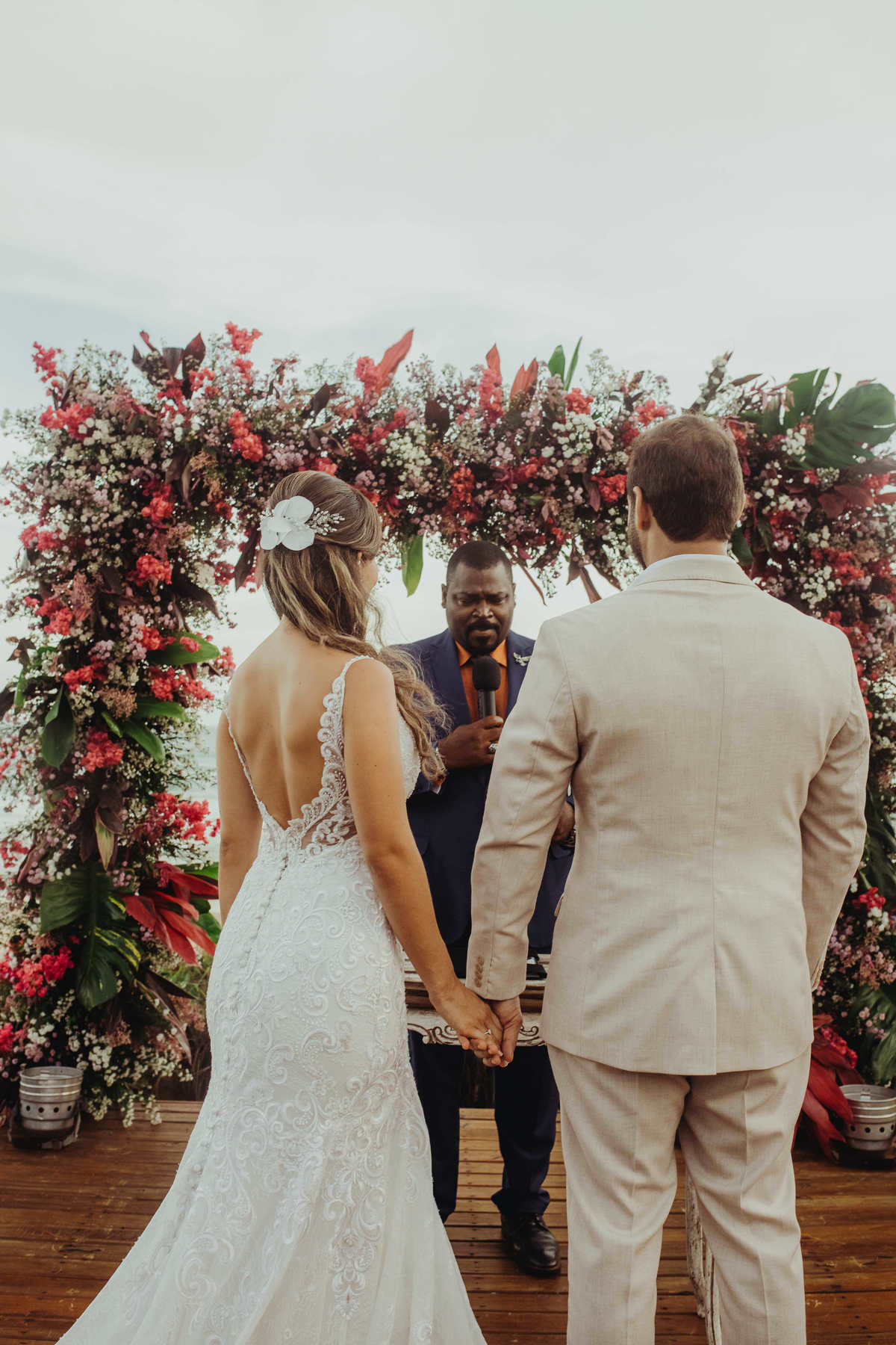 Casamento na Praia em Salvador Bahia - Fotógrafo Thiago Rosarii - Tropicalia Praia Eventos - Destination Wedding Brazil - Fotos de Casamento em Salvador - Farol da Barra 