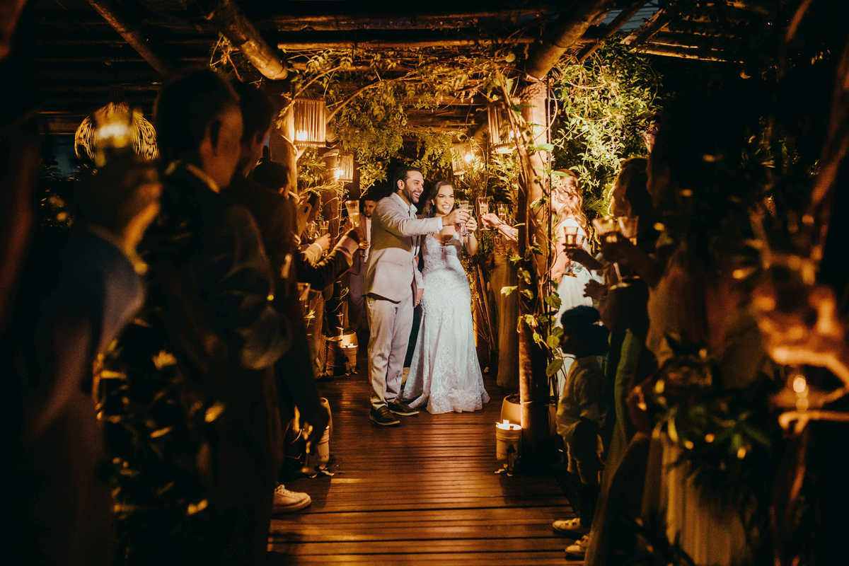 Casamento na Praia em Salvador Bahia - Fotógrafo Thiago Rosarii - Tropicalia Praia Eventos - Destination Wedding Brazil - Fotos de Casamento em Salvador - Farol da Barra 