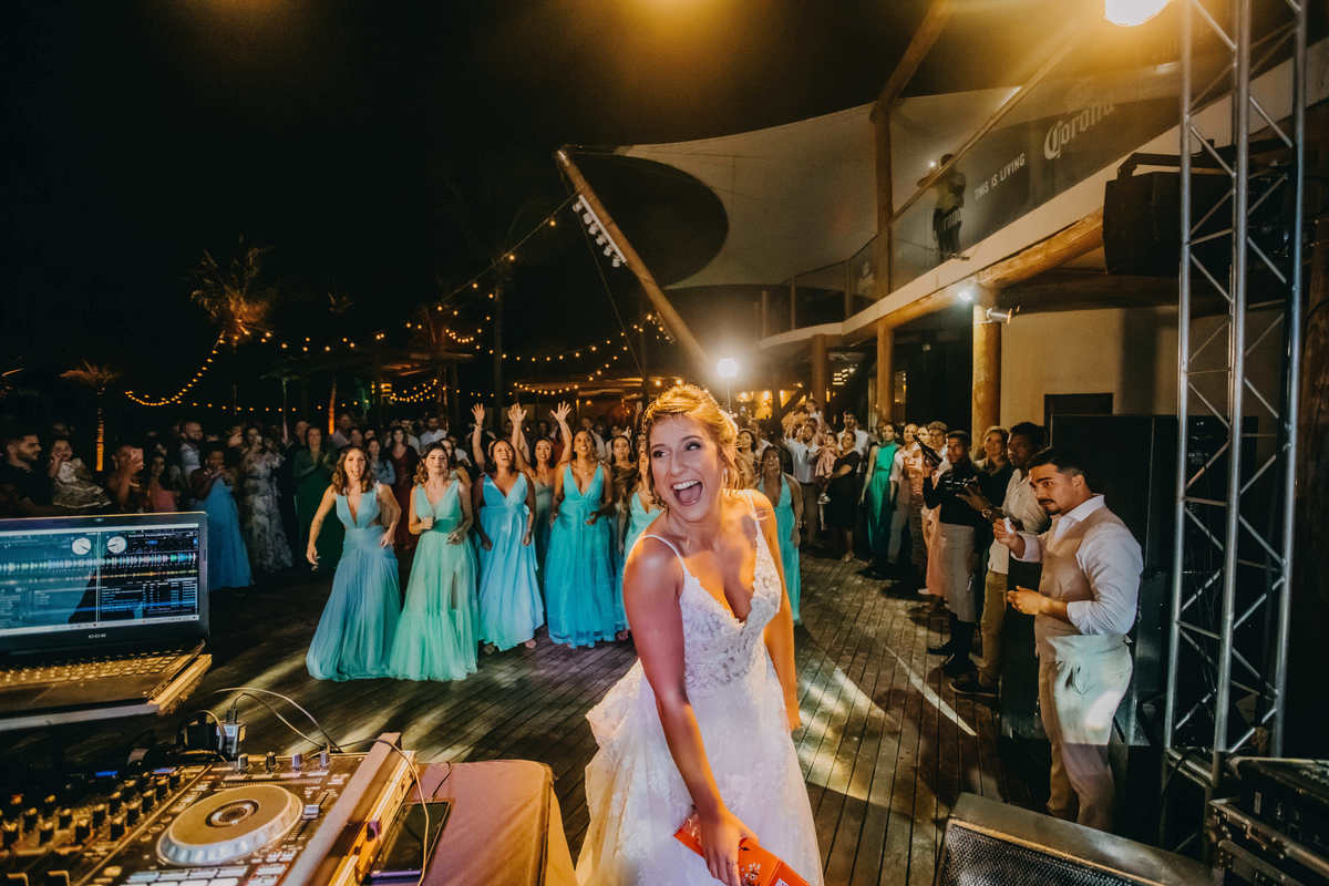 Casamento na Praia - Luiza e Vitor - Thiago Rosarii - Casando em Frente ao Mar - Fotografia de Casamento em Salvador - Fotógrafo em Salvador - Bahia