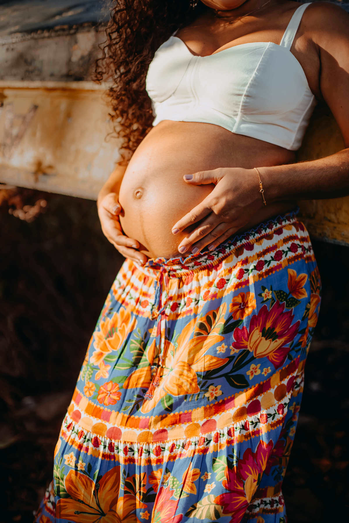 Fotos de Gravidez - Salvador Bahia - Linha Verde - Thiago Rosarii - Fotógrafo - Inema - Itacimirim - Praia do Forte - Grávida- Gravidez - Casal - Ensaio - Fotos em Estúdio - Fotos Ao ar Livre