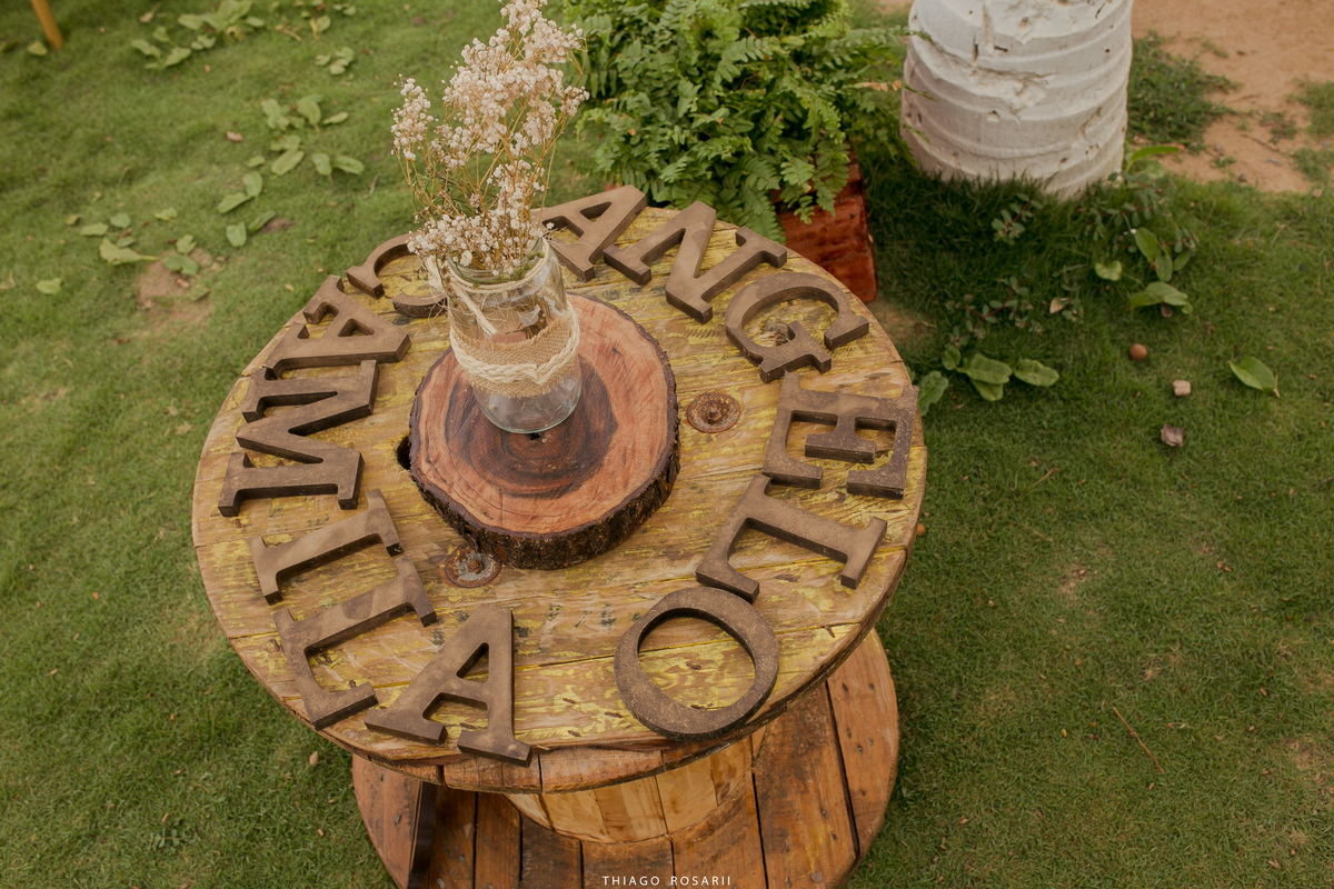 Decoração Rustica casamento na praia Thiago Rosarii