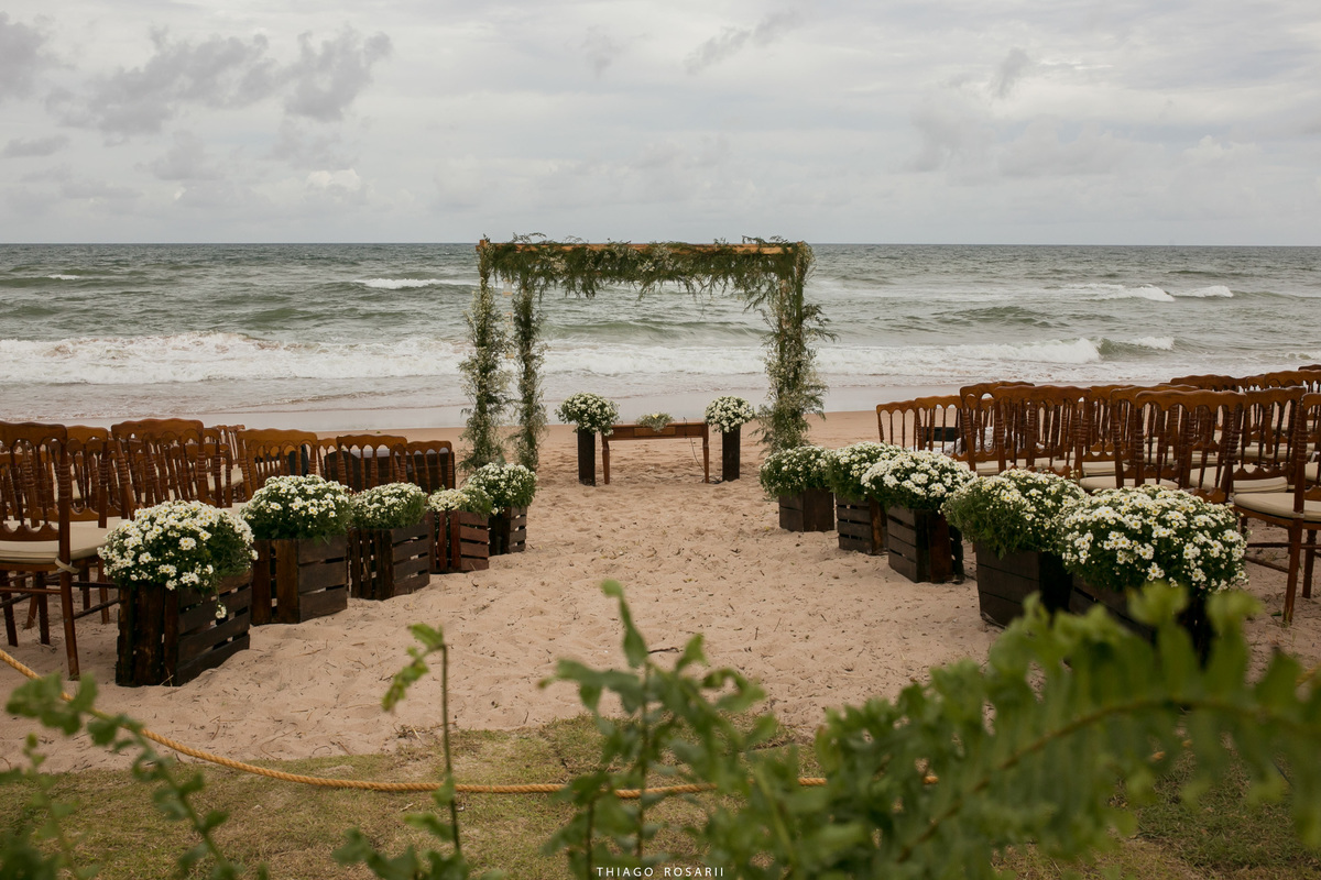 Decoração Rustica casamento na praia Thiago Rosarii