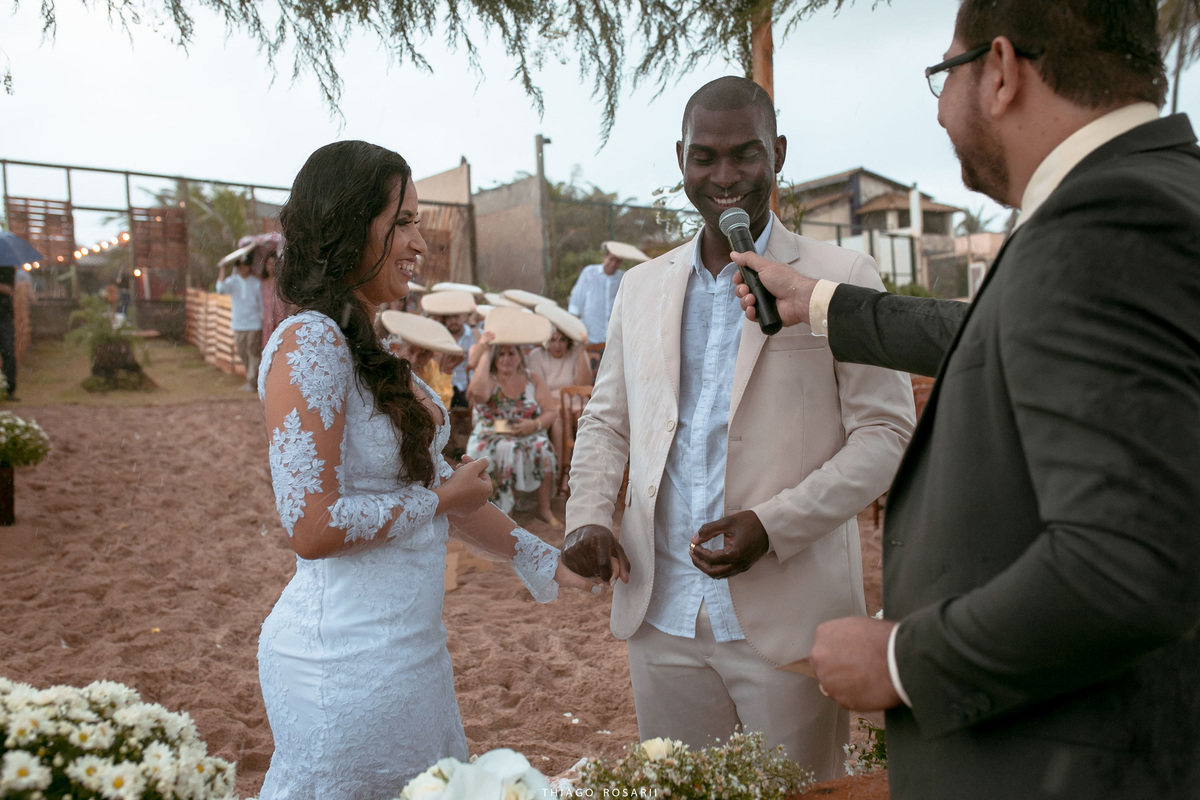 Casamento na praia na chuva, chuveu Thiago Rosarii,