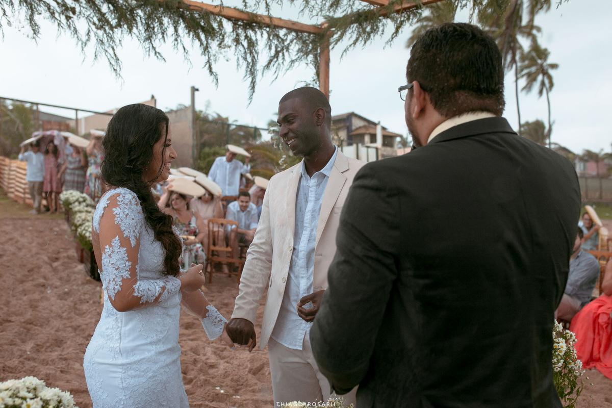 Casamento na praia na chuva, chuveu Thiago Rosarii,