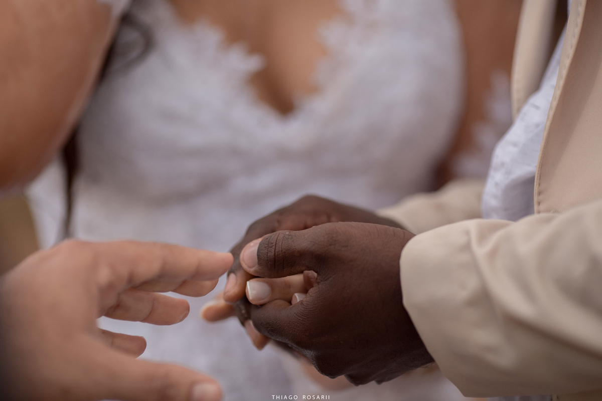 Casamento na praia na chuva, chuveu Thiago Rosarii,