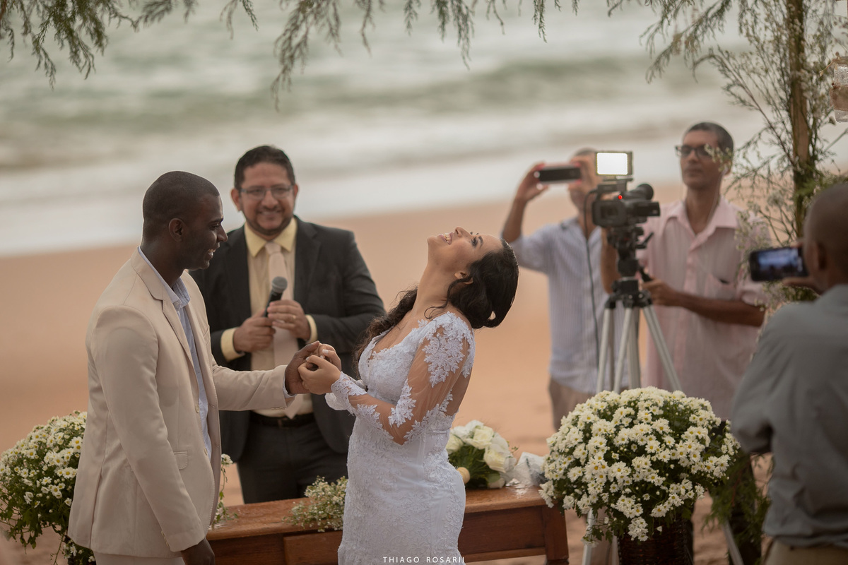 Casamento na praia na chuva, chuveu Thiago Rosarii,