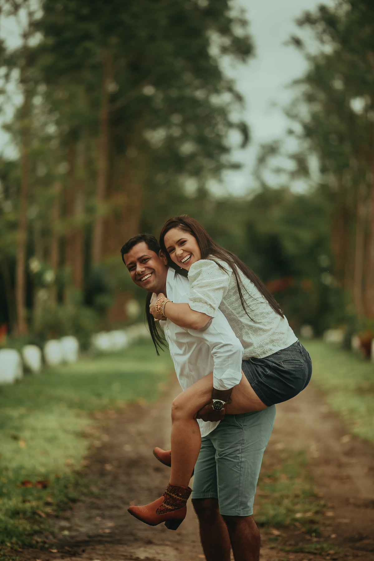 Ensaio de Casal - Thiago Rosarii - Pre-Casamento - Carina e Rafael - Fazenda Canto dos Pássaros - PreWedding - Santo Antônio de Jesus - Fotos na Fazenda de Casal
