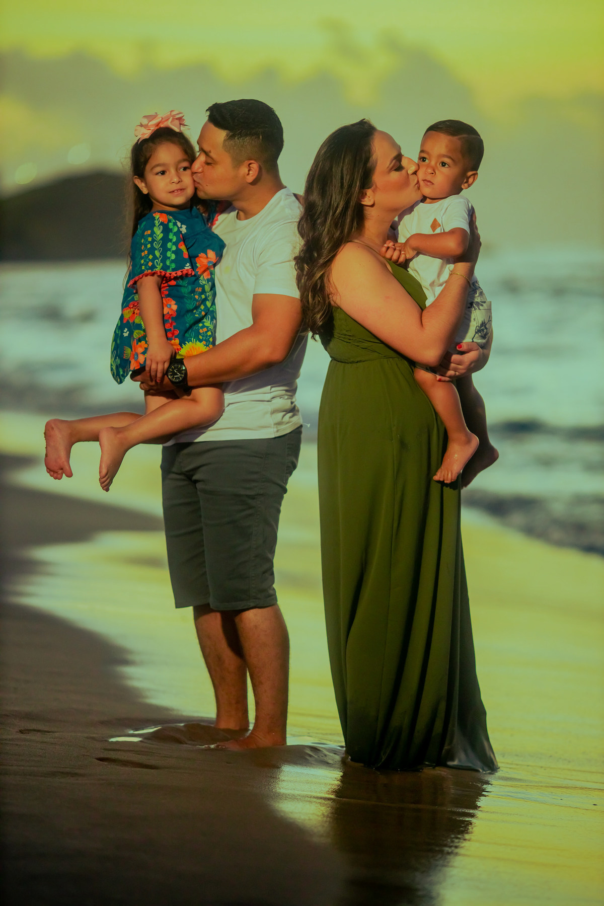 Ensaio no Pelourinho - Fotos - Centro Histórico de Salvador - Ensaio de Família - Thiago Rosarii - Fotos no Farol da Barra, - Família Farol da Barra - Amanhecer na Barra - Thiago Rosarii