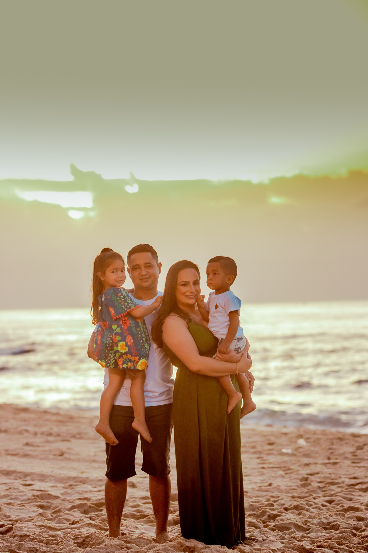 Ensaio no Pelourinho - Fotos - Centro Histórico de Salvador - Ensaio de Família - Thiago Rosarii - Fotos no Farol da Barra, - Família Farol da Barra - Amanhecer na Barra - Thiago Rosarii