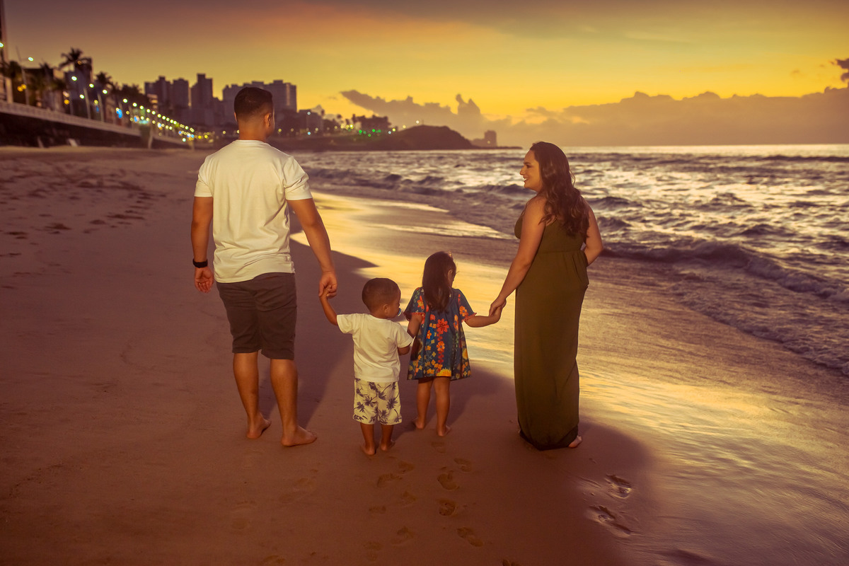 Ensaio no Pelourinho - Fotos - Centro Histórico de Salvador - Ensaio de Família - Thiago Rosarii - Fotos no Farol da Barra, - Família Farol da Barra - Amanhecer na Barra - Thiago Rosarii