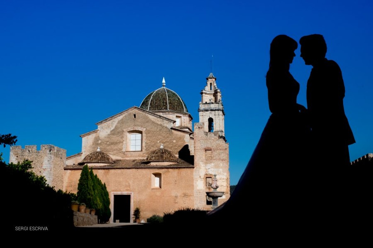Postboda en Simat. Fotos de Boda en exteriores. Monasterio de Simat