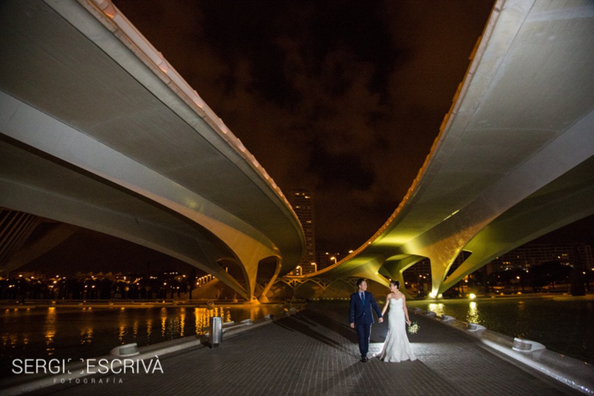 Elisha + Ayako. Desde Tokio con Amor. Un postboda en Valencia.
