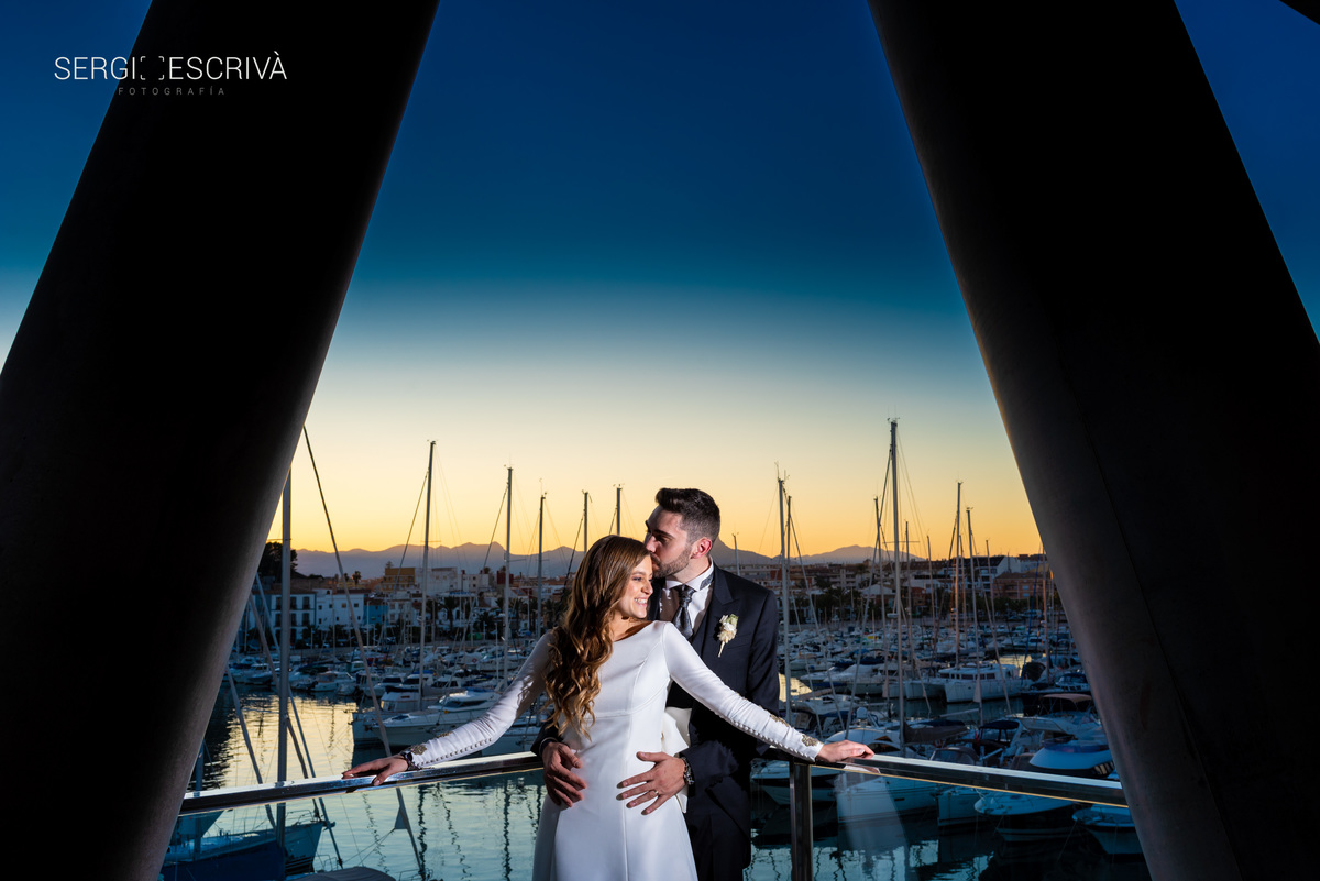 Retrato de novios en el puesto de Denia