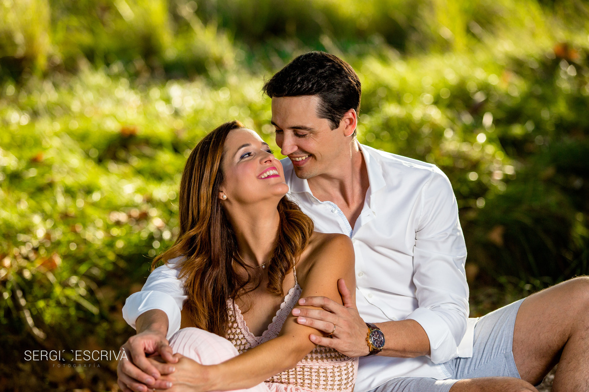 Romanticismo de pareja. Fotos de Exteriores en familia