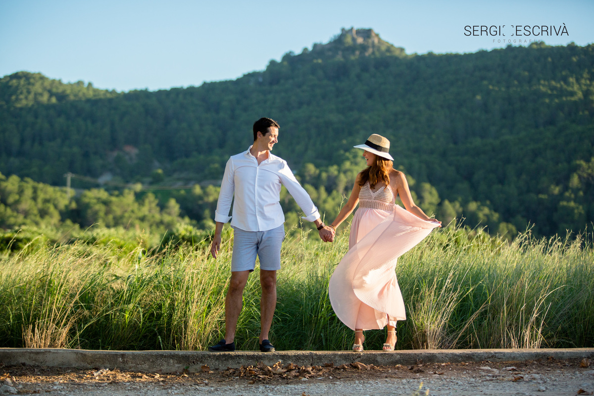 Foto que representa la felicidad en pareja. Fotografo en Gandia