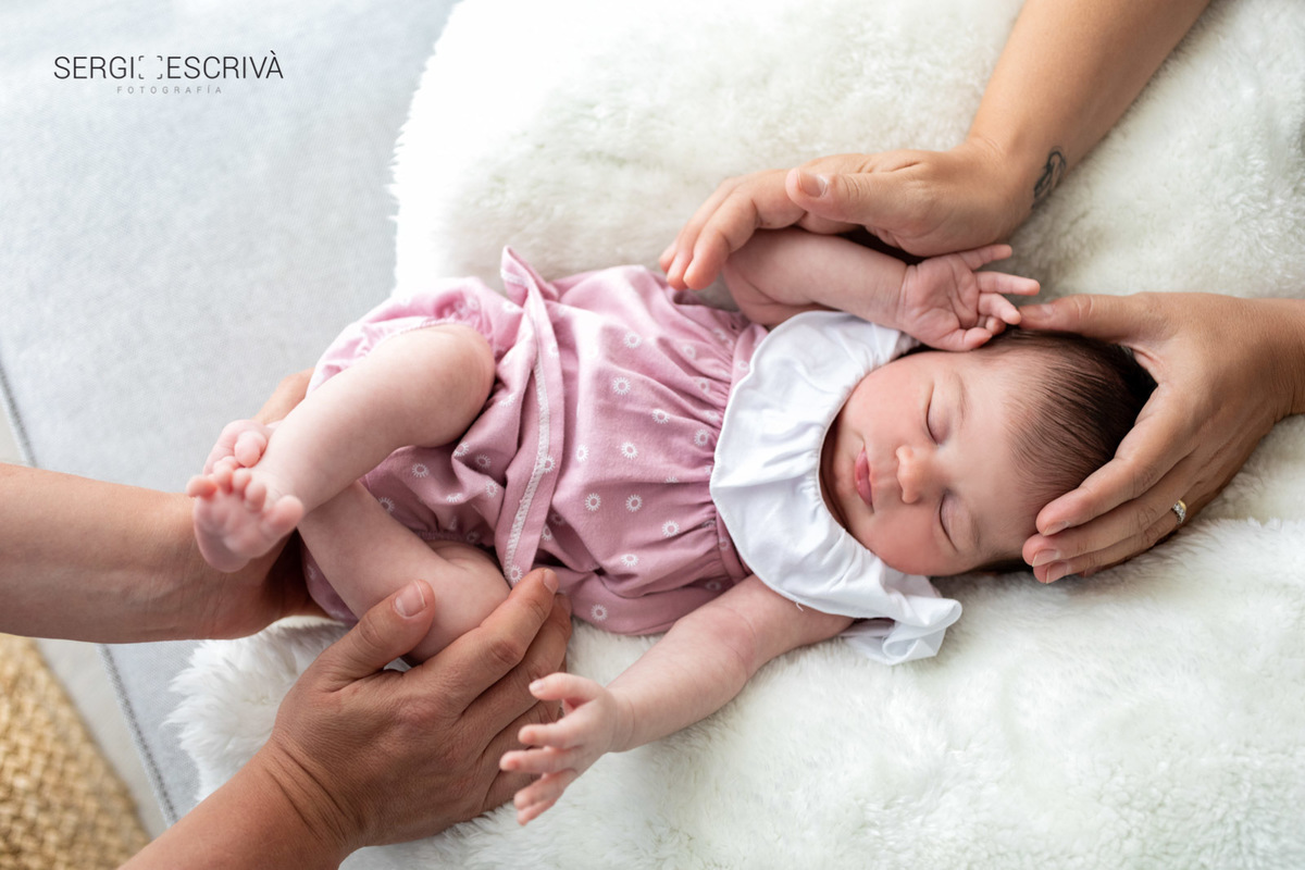 Recién nacida con sus padres