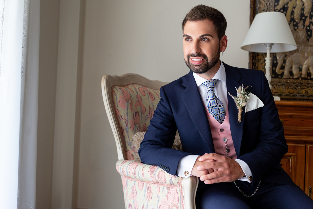 Traje del novio Antonio Faus