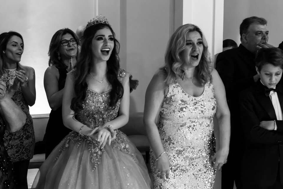 Dança grega na festa de 15 anos da Asta Carolina