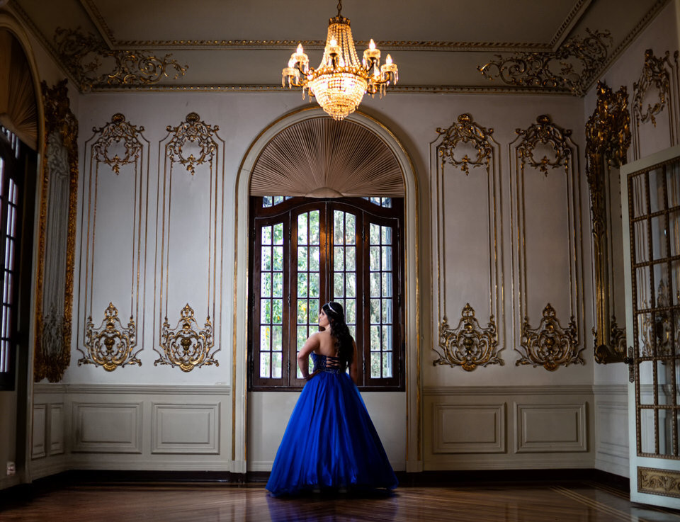 fotografia 15 anos da debutante Julia no Palácio dos Cedros, fotógrafo de 15 anos em SP