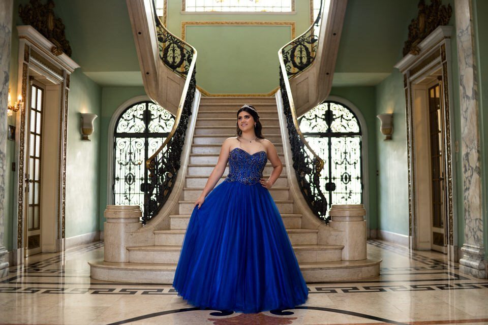 fotografia 15 anos da debutante Julia no Palácio dos Cedros, fotógrafo de 15 anos em SP