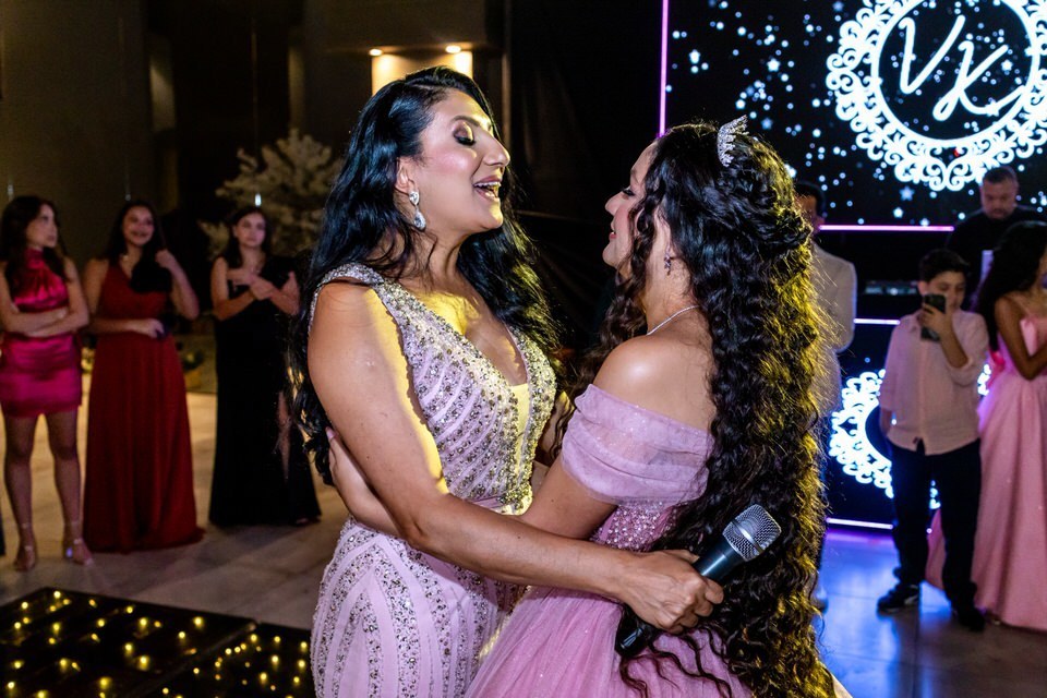 Fotógrafo de festa de 15 anos: a melhor cobertura para seu evento no Buffet Casa Bertolazzi Vila Romana.