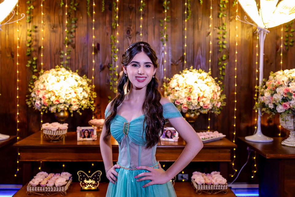 Sonhos que se tornam realidade. Conte com um fotógrafo de festa de 15 anos em São Paulo para eternizá-los.