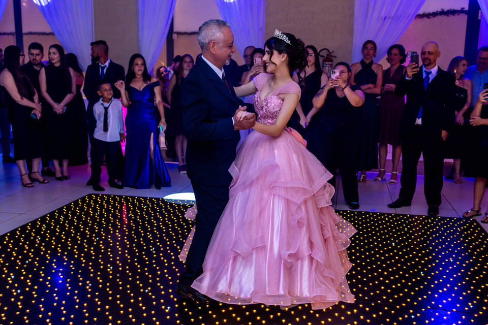 O cenário perfeito para uma noite mágica: Espaço Gardênia. Ideal para festas de 15 anos em SP.