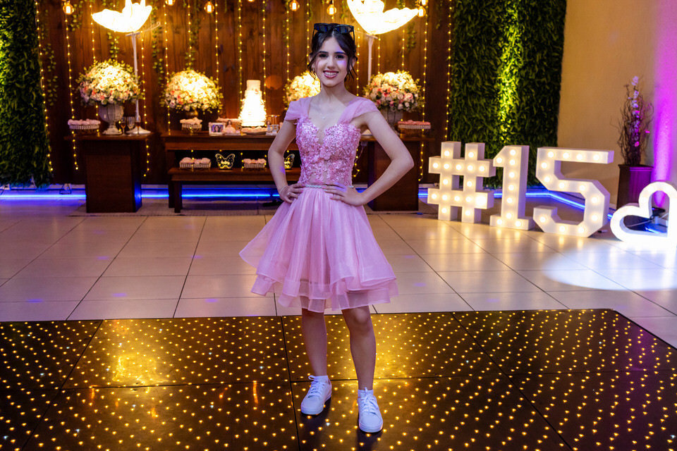 Debutante dos sonhos no Espaço Gardênia.