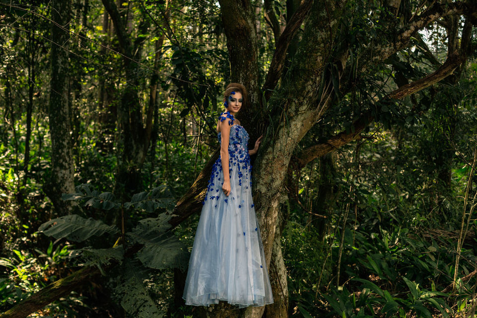 Ensaio fotográfico da debutante Isabella no Parque do Carmo, fotógrafo de debutante John Edgard em São Paulo, para a sua festa de 15 anos