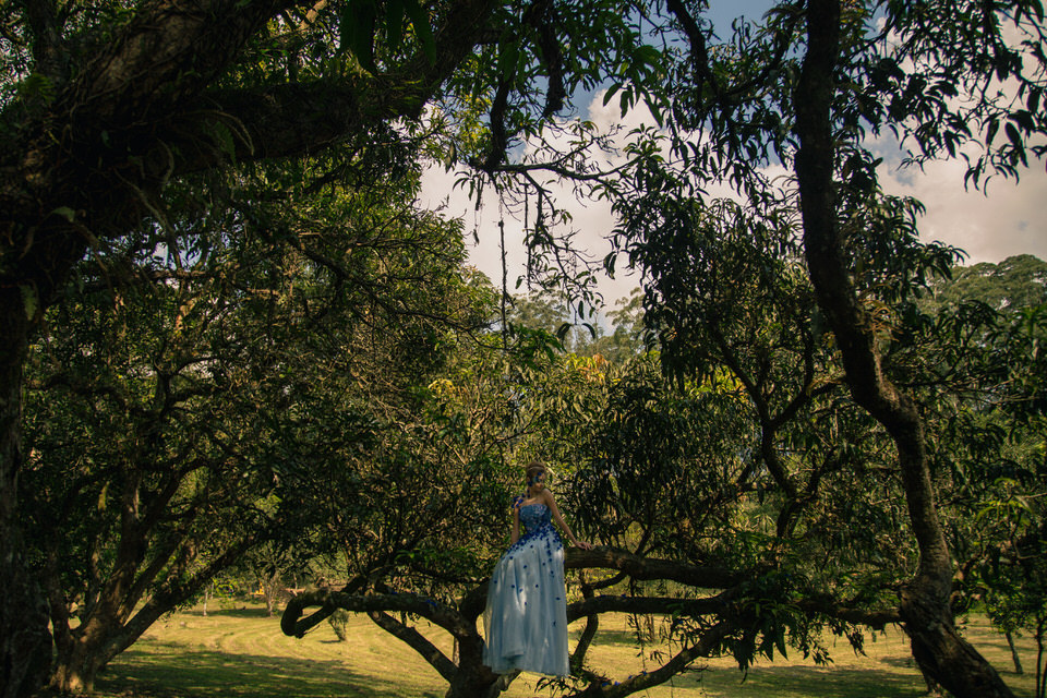 Ensaio fotográfico da debutante Isabella no Parque do Carmo, fotógrafo de debutante John Edgard em São Paulo, para a sua festa de 15 anos