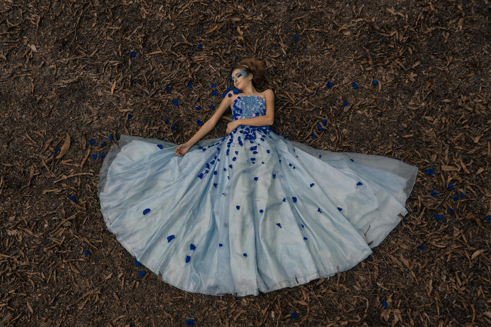 Ensaio fotográfico da debutante Isabella no Parque do Carmo, fotógrafo de debutante John Edgard em São Paulo, para a sua festa de 15 anos