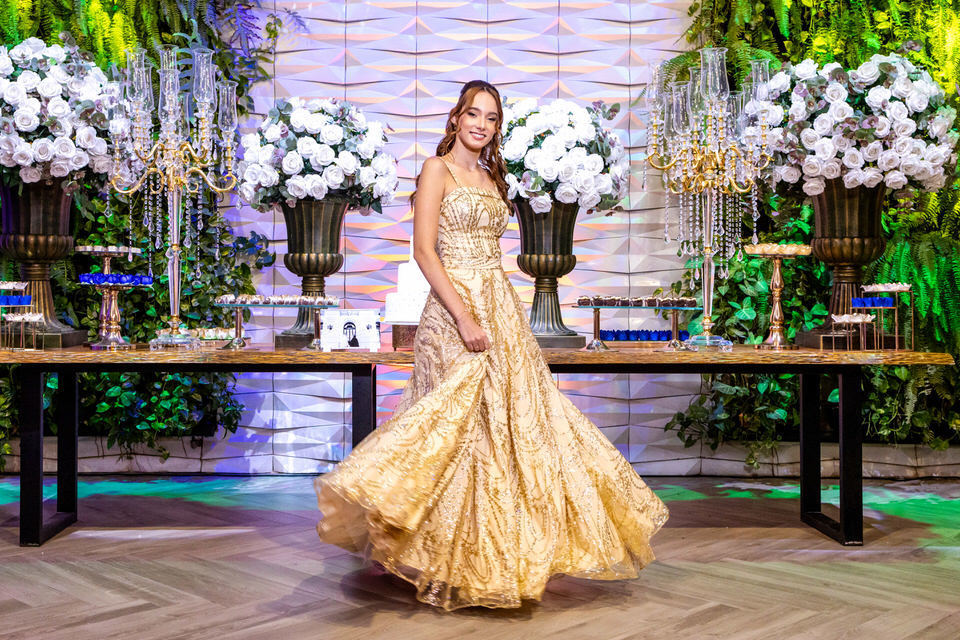 fotografia de festa de 15 no espaço Illumina na zona norte de São Paulo, da festa das debutantes Luiza e Carol, feita pelo fotógrafo de São Paulo John Edgard