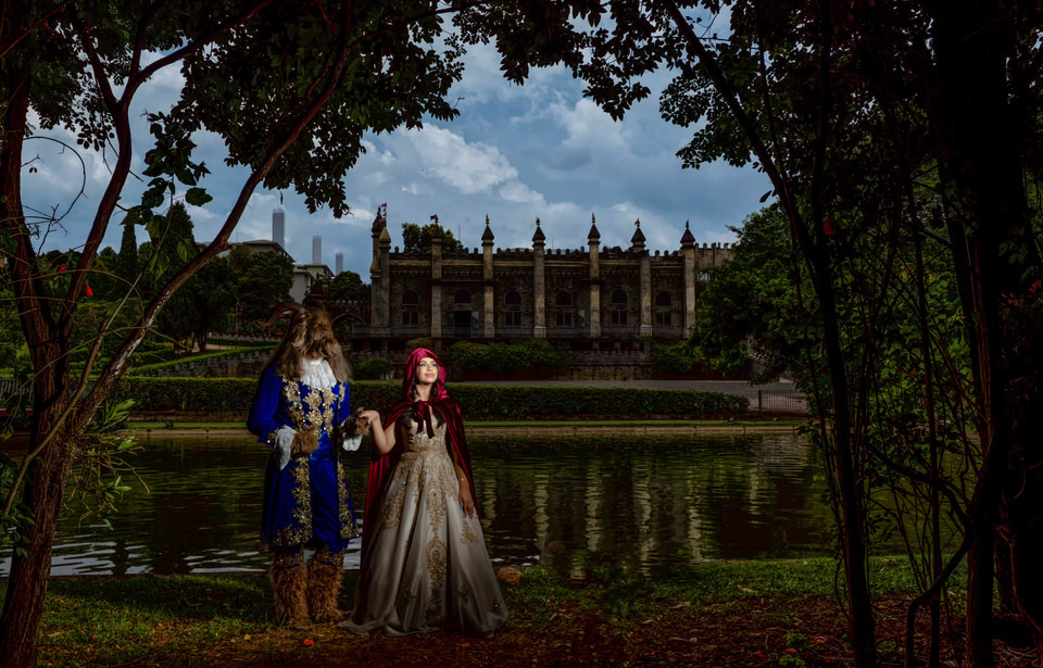 Ensaio fotográfico de debutante com o tema Bela e a Fera, no Castelo dos Vinhais em Vinhedo, fotografia de debutante John Edgard