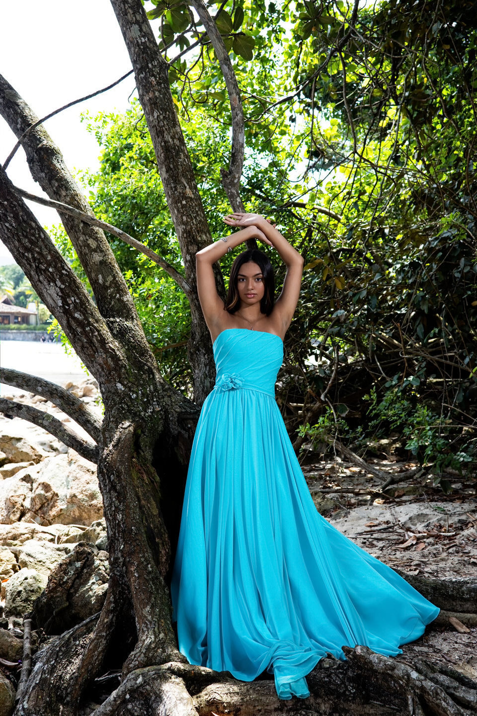 Ensaio da debutante Ana na Praia das Conchas no Guarujá, para sua festa de 15 anos. Fotógrafo de ensaios de debutante no Guarujá, SP