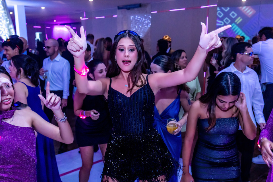 Festa de 15 anos da debutante Laura, no Buffet Fernandes no Tatuapé em São Paulo, fotógrafo de festa de 15 anos no Tatuapé em São Paulo
