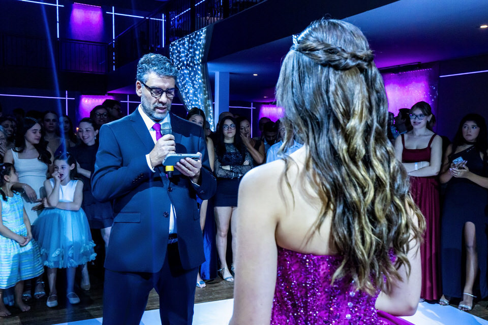 Festa de 15 anos da debutante Laura, no Buffet Fernandes no Tatuapé em São Paulo, fotógrafo de festa de 15 anos no Tatuapé em São Paulo