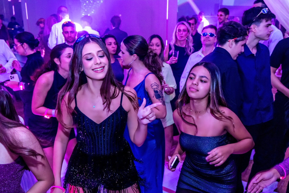 Festa de 15 anos da debutante Laura, no Buffet Fernandes no Tatuapé em São Paulo, fotógrafo de festa de 15 anos no Tatuapé em São Paulo