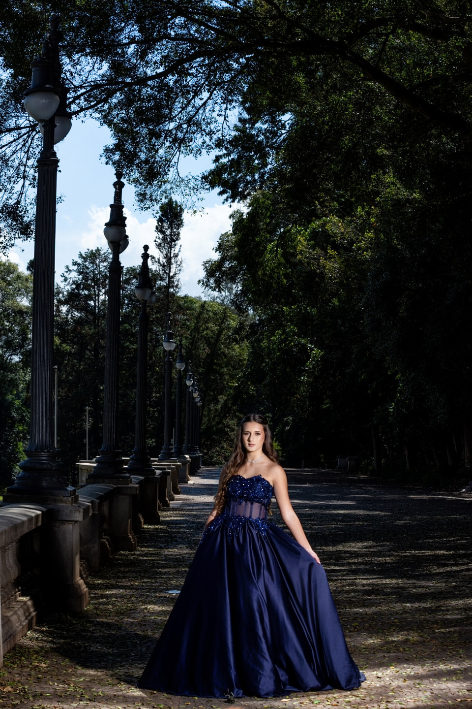 Ensaio fotográfico da debutante Lívia, no Museu do Ipiranga em São Paulo, fotografia de debutante no Museu do Ipiranga, fotógrafo de ensaios de debutante em SP