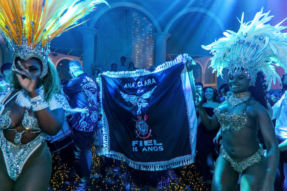 festa de 15 anos da debutante Ana Clara no Buffet Família Gioielli, no Jardim Anália Franco em São Paulo, fotógrafo John Edgard especialista em fotografia de festa de 15 anos em São Paulo - SP