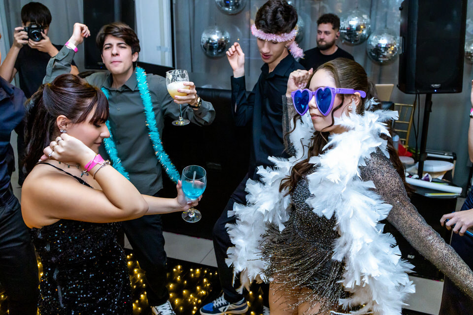 Fotografia de festa de 15 anos da debutante Sophia no Buffet América no Tatuapé, fotógrafo de debutante no Tatuapé, John Edgard