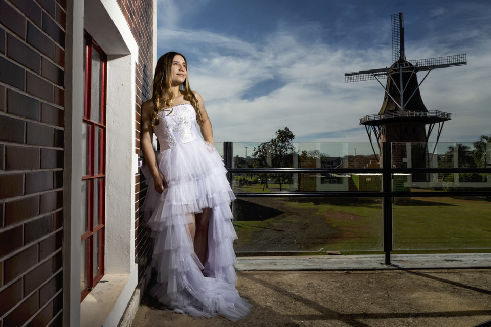 Ensaio de debutante Bárbara em Holambra Cidade das Flores - SP, fotógrafo de debutante em Holambra John Edgard