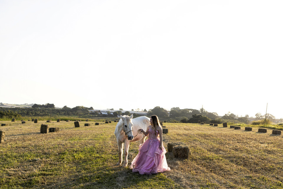 Ensaio de debutante Bárbara em Holambra Cidade das Flores - SP, fotógrafo de debutante em Holambra John Edgard