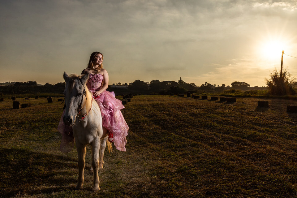 Ensaio de debutante Bárbara em Holambra Cidade das Flores - SP, fotógrafo de debutante em Holambra John Edgard