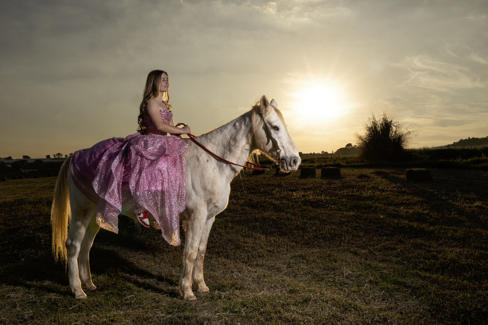 Ensaio de debutante Bárbara em Holambra Cidade das Flores - SP, fotógrafo de debutante em Holambra John Edgard