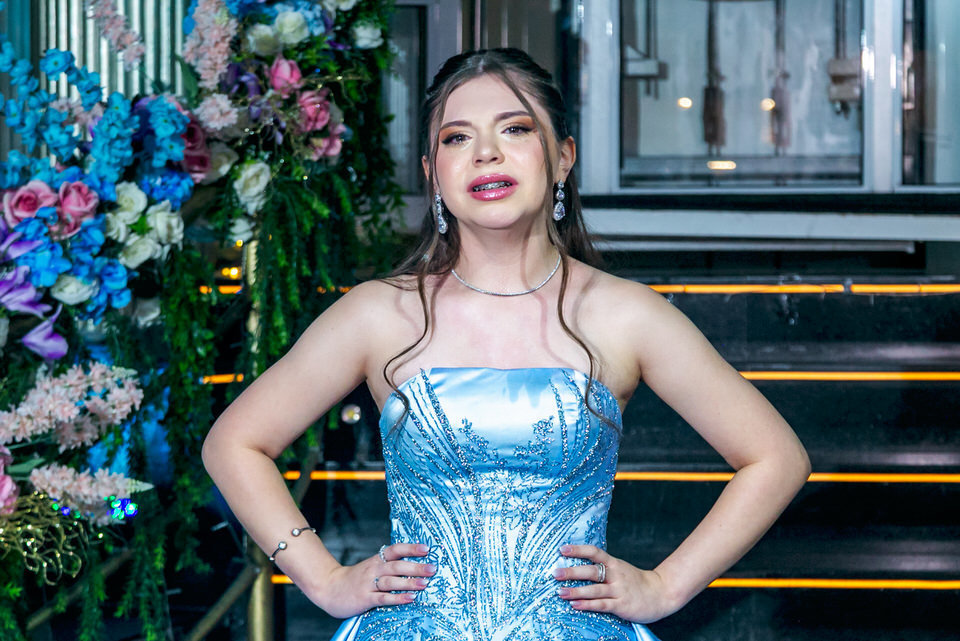 Festa de 15 anos no Buffet Família Gioielli com o fotógrafo de debutante no Jardim Anália Franco, especialista como fotógrafo de festa de 15 anos em São Paulo.
