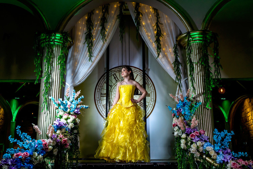 Festa de 15 anos no Buffet Família Gioielli com o fotógrafo de debutante no Jardim Anália Franco, especialista como fotógrafo de festa de 15 anos em São Paulo.