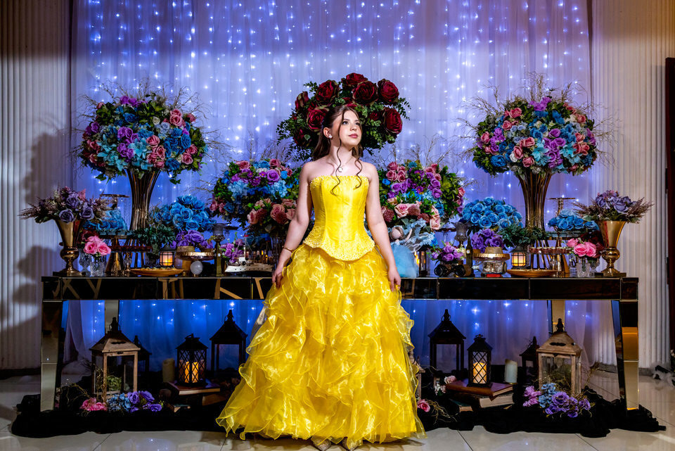 Festa de 15 anos no Buffet Família Gioielli com o fotógrafo de debutante no Jardim Anália Franco, especialista como fotógrafo de festa de 15 anos em São Paulo.
