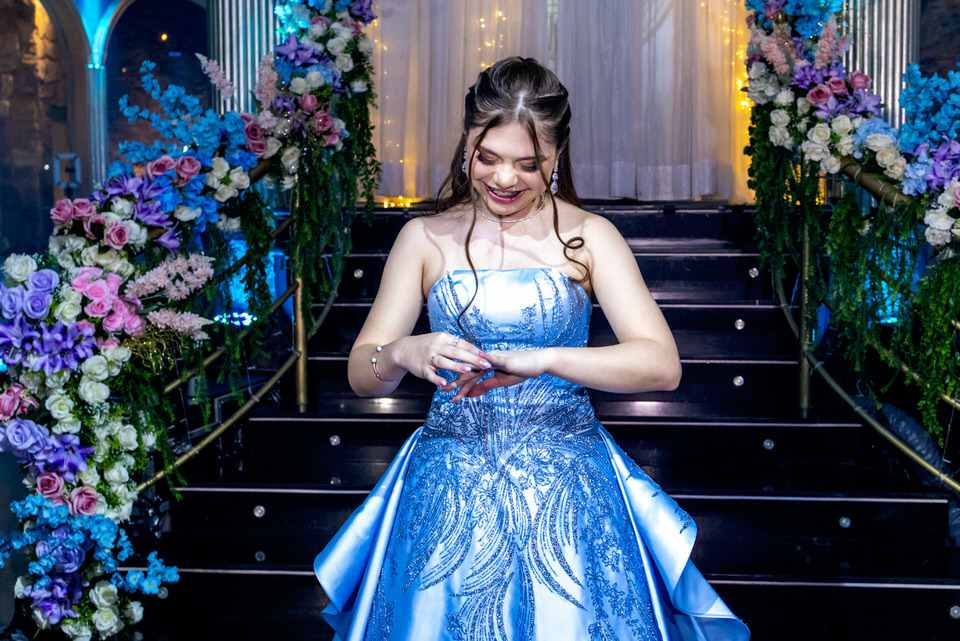 Festa de 15 anos no Buffet Família Gioielli com o fotógrafo de debutante no Jardim Anália Franco, especialista como fotógrafo de festa de 15 anos em São Paulo.