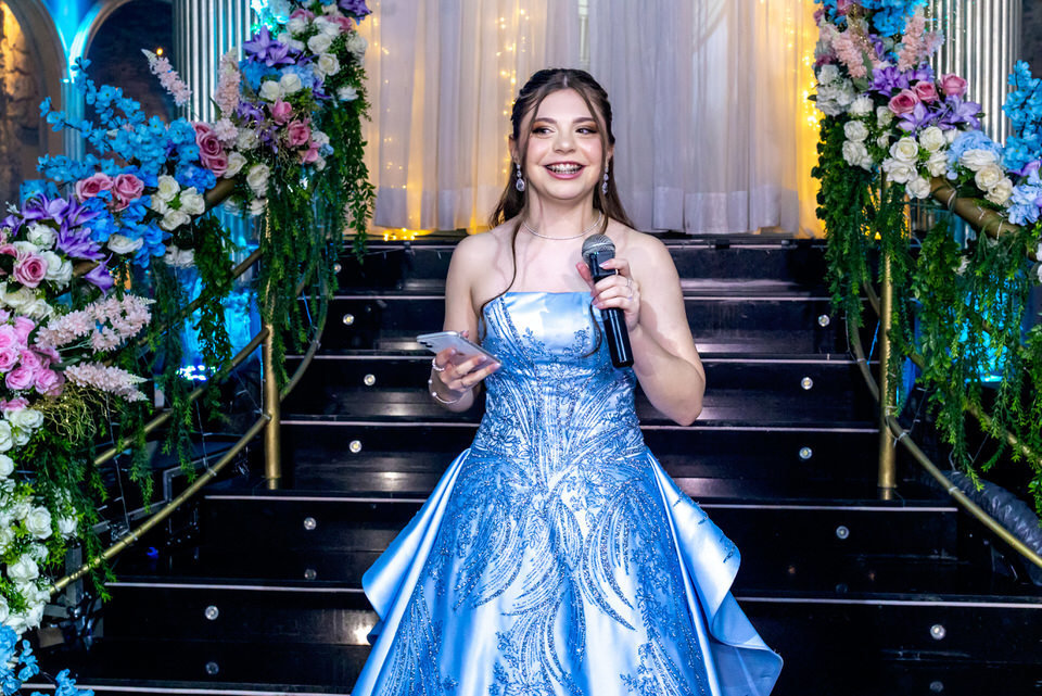 Festa de 15 anos no Buffet Família Gioielli com o fotógrafo de debutante no Jardim Anália Franco, especialista como fotógrafo de festa de 15 anos em São Paulo.
